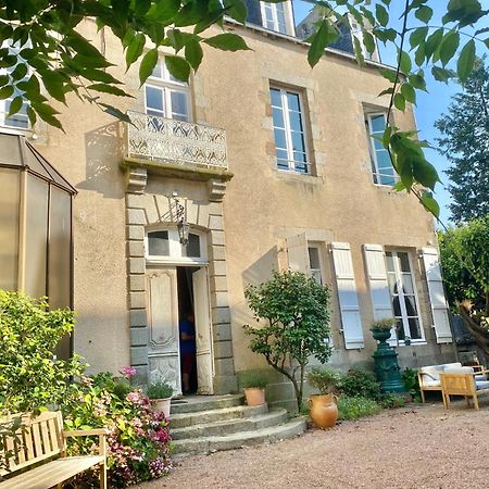 L'Hotel de Hercé Chambre d'Hote Mayenne Exterior foto