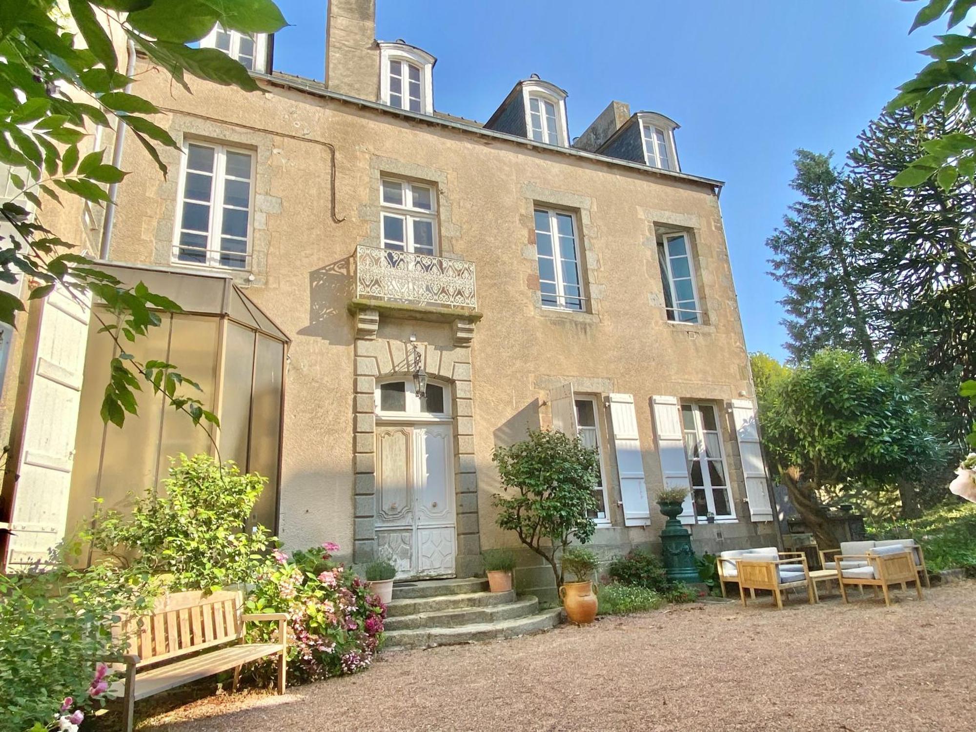 L'Hotel de Hercé Chambre d'Hote Mayenne Exterior foto