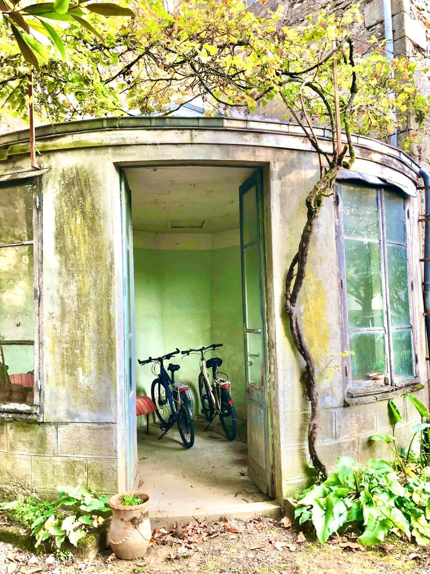L'Hotel de Hercé Chambre d'Hote Mayenne Exterior foto